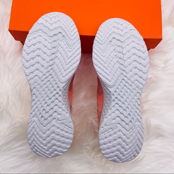 Nike Odyssey React 2 Flyknit - Picture 4 of 6